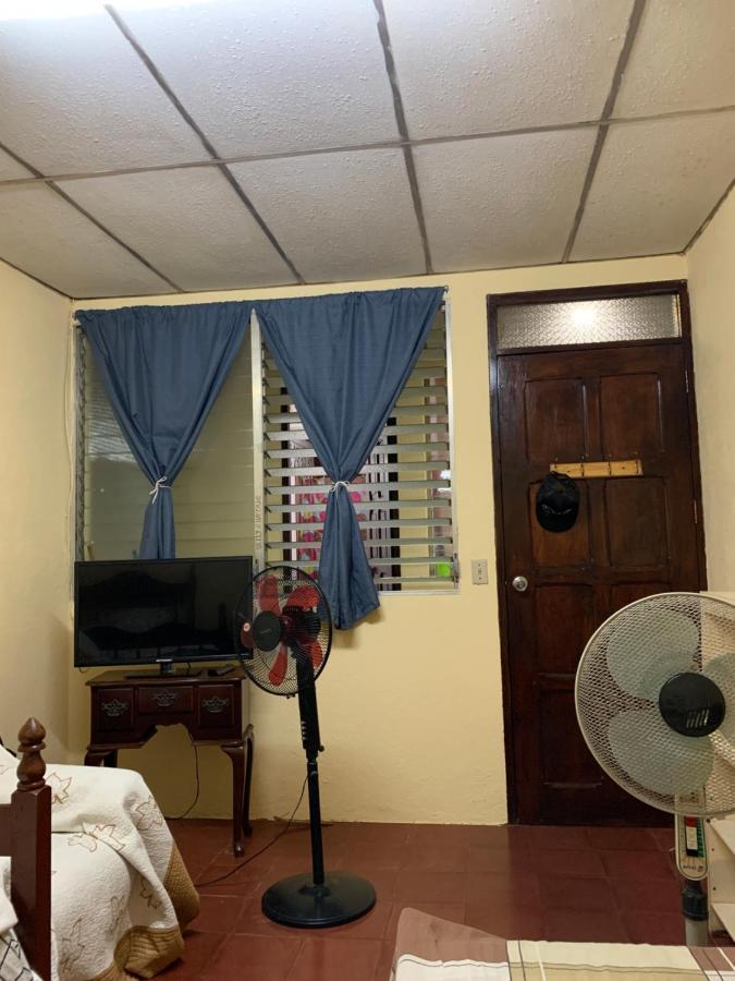 Casa Cisneros Bed & Breakfast Леон Екстер'єр фото